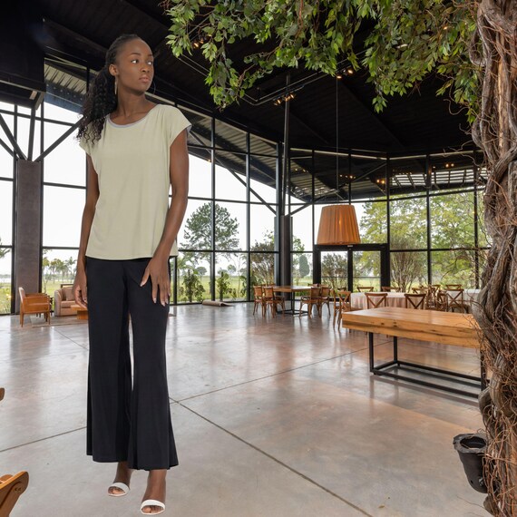 Verdant Sand Soft Knit Tee: Minimalist Loose Fit Top