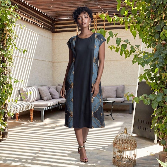 Midnight Panel T Shirt Dress Elegant Slimming Midi Casual Chic Gold Detail