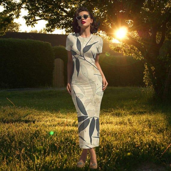 Elegant Beige Maxi Dress with Black Botanical Leaf Print Short Sleeve T-Shirt