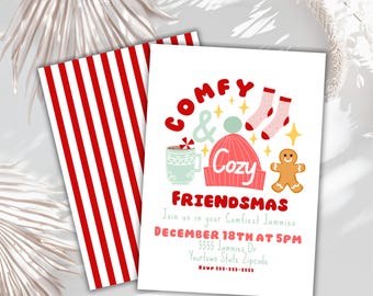Puede incluir: Una tarjeta de invitación blanca con ilustraciones rojas, rosas y azules de una taza, un gorro, calcetines y un hombre de jengibre. El texto dice "Comfy & Cozy Friendsmas, Join us in your Comfiest Jammies, December 18th at 5PM, 5555 Jammies Dr, Yourtown State Zipcode, RSVP 555-555-5555".