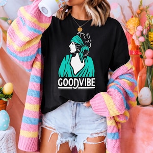 Good Vibe Silhouette Tee | Minimal Portrait Graphic Shirt | Aesthetic Face Outline T-Shirt | Trendy Minimalist Clothing | Gift for Her