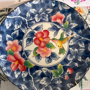 Takahashi Andrea Sadek 10 in plate with hanger