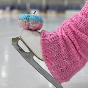 Leg warmers with pearls⎥ hand knitted leg warmers for skating, yoga, dancing, ballet and casual outfits I boot cuffs