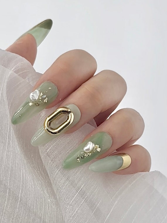 Elegant Pearl Nails