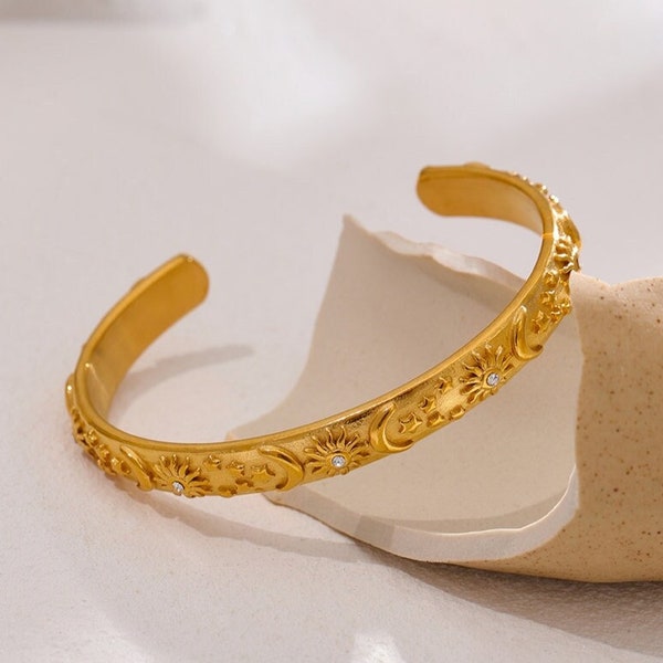 Vintage 18k Femmes Plaqué Or Jaune Cubique Zircone Manchette Soleil Lune Étoile Bracelet Bracelet Solide Céleste Rond Bijoux Fine Luxe Mode