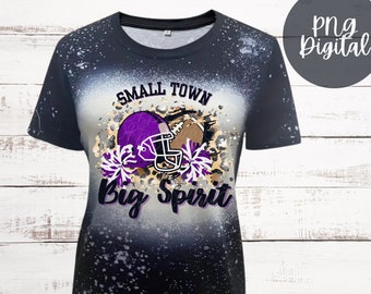 Fútbol morado de pueblo pequeño y gran espíritu PNG, Orgullo escolar (Digital)