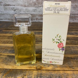 Vintage Avon Scentiments Sweet Honesty Cologne Perfume - 2 fl oz - *New*