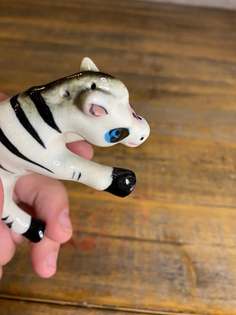 Vintage Japan Zebra Ceramic Salt and Pepper Shakers image 8
