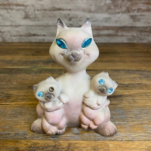 Vintage 1960's MCM Mid Century Roselane Siamese Cat and Kittens with Blue Jewel Eyes / California Ceramic Pottery image 1