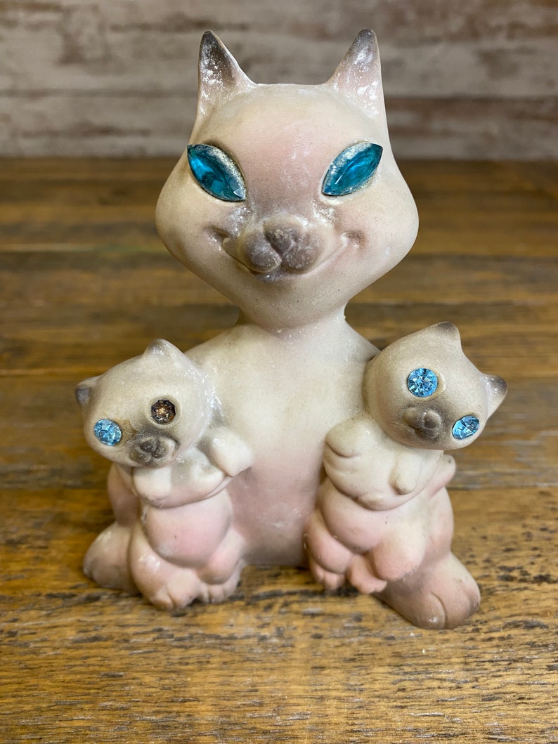 Vintage 1960's MCM Mid Century Roselane Siamese Cat and Kittens with Blue Jewel Eyes / California Ceramic Pottery image 2