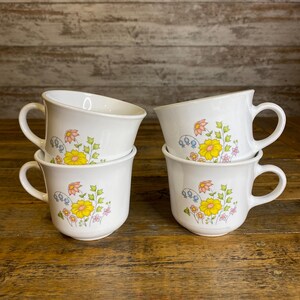 Set of Four Vintage Corning Corelle Meadow Floral 3&quot; Coffee Mugs