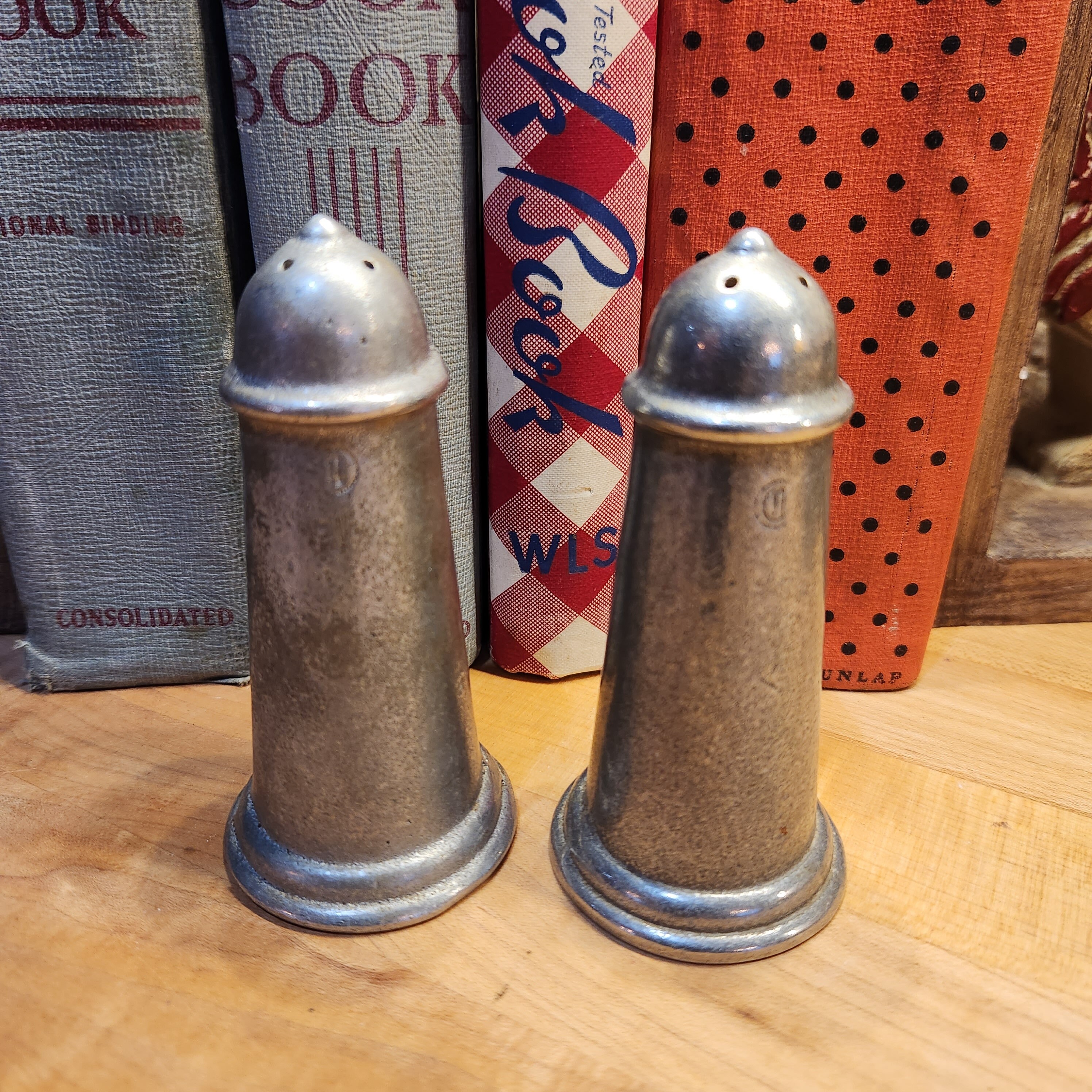 Wilton Armetale Pewter Salt and Pepper Shakers Etsy