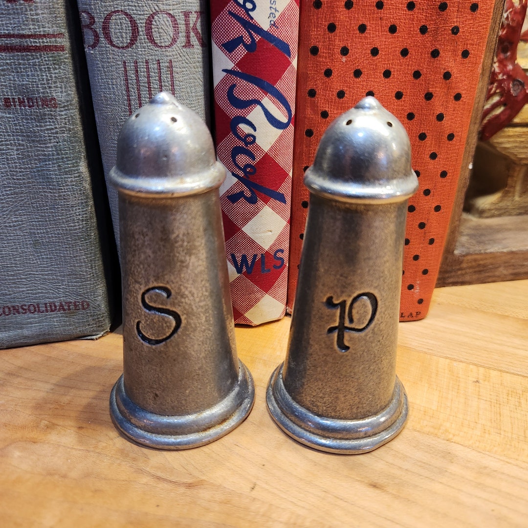 Wilton Armetale Pewter Salt and Pepper Shakers Etsy