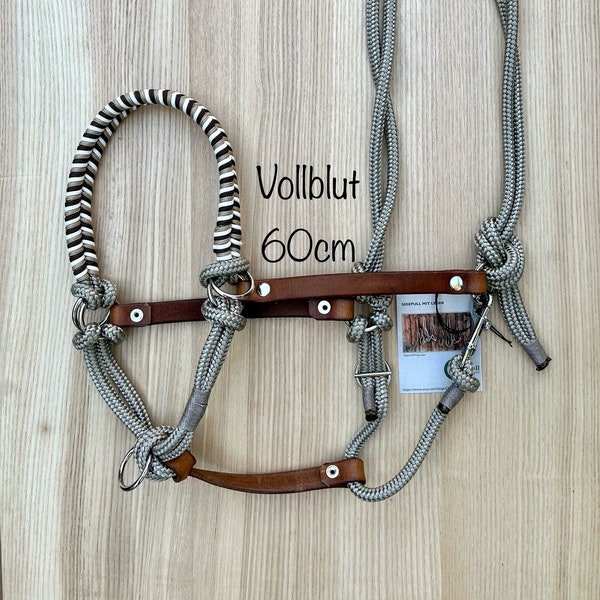 Sidepull halter made of rope and leather with fixed lead ring and sidepull rings, size thoroughbred, beige-grey