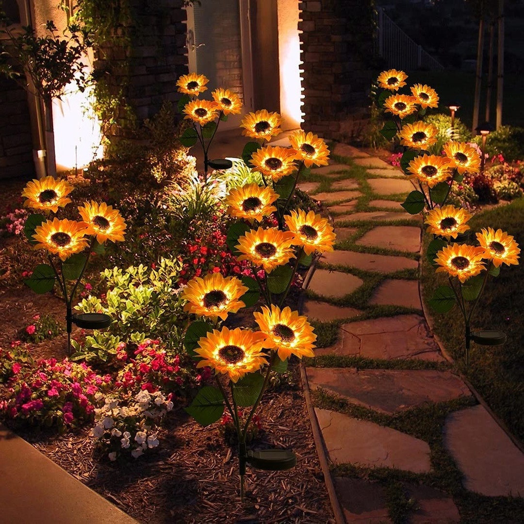 Outdoor Solar Garden Stake Lights,Upgraded LED Solar Powered Light 3 Sunflower Waterproof Decorative Lights Garden Patio Backyard 1 Pack