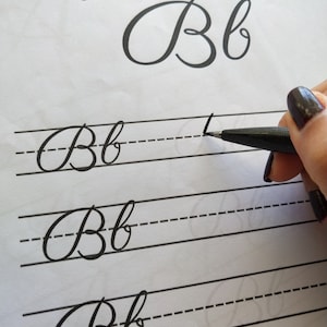 Modelli di fogli di esercizi di base per la calligrafia / Stampabili di calligrafia/Fogli di lavoro/Fogli di scrittura a mano/Fondamenti della calligrafia con penna a pennello