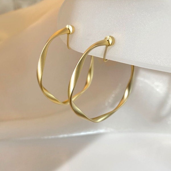 Clip On Earrings Gold Simple Hoop Minimalism Gold Plated Small Medium Size Hoop | Non Pierced Ears | Invisible Pain Free Clip Coil Design