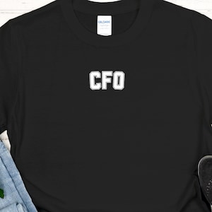 T-shirt directeur financier pour comptable, directeur financier, CPA ou étudiant en comptabilité.