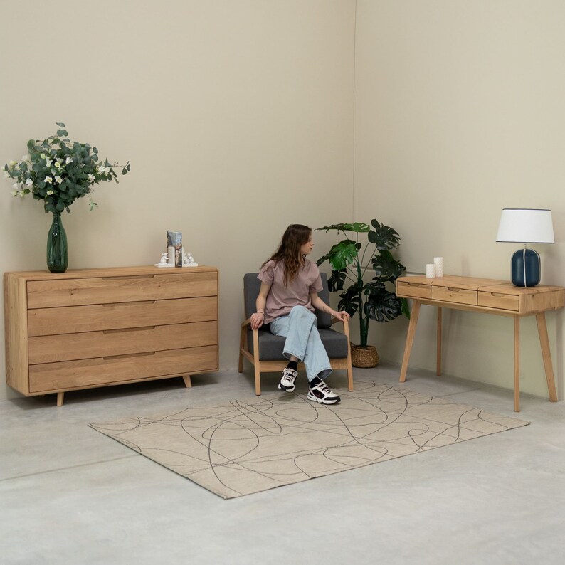 VESKOR Solid wood dresser, oak storage, wood dresser, nordic style, massivholz-Kommode, Eiche Kommode, commode en bois, commode en chêne.