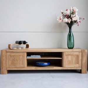 Mobile TV in rovere massello: mobile multimediale moderno in stile scandinavo
