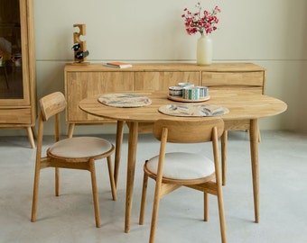 Ensemble de 2 chaises en bois modernes, chaises de salle à manger en chêne massif, chaises de salle à manger en chêne massif, Esszimmerstühle aus massifr Eiche.