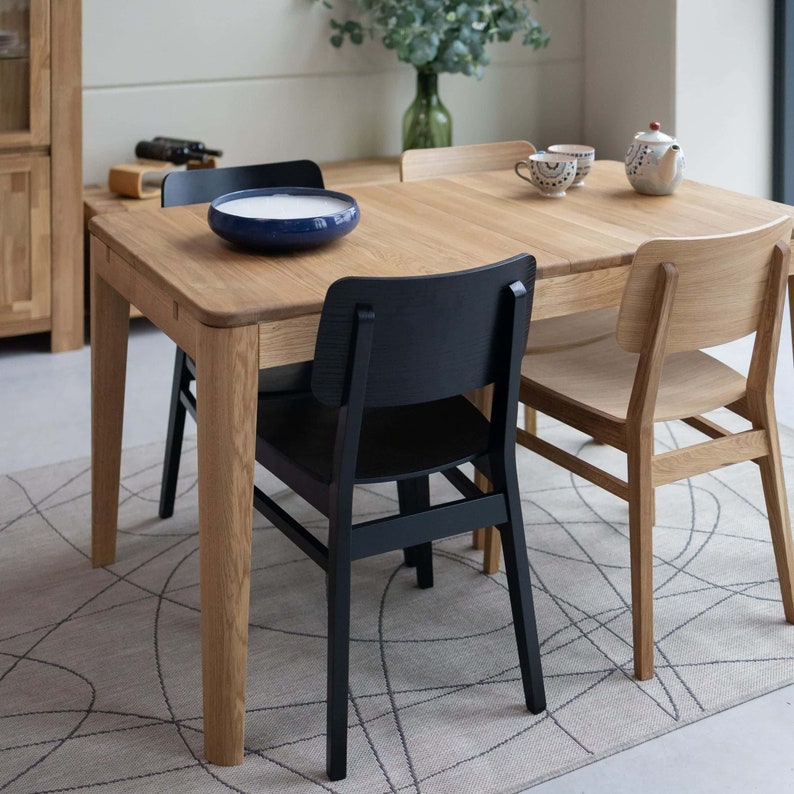 Scandinavian Large Dining Table, Solid Oak Extendable Table Table Extensible en Chêne Massif, ausziehbarer Tisch Table de cuisine extensible