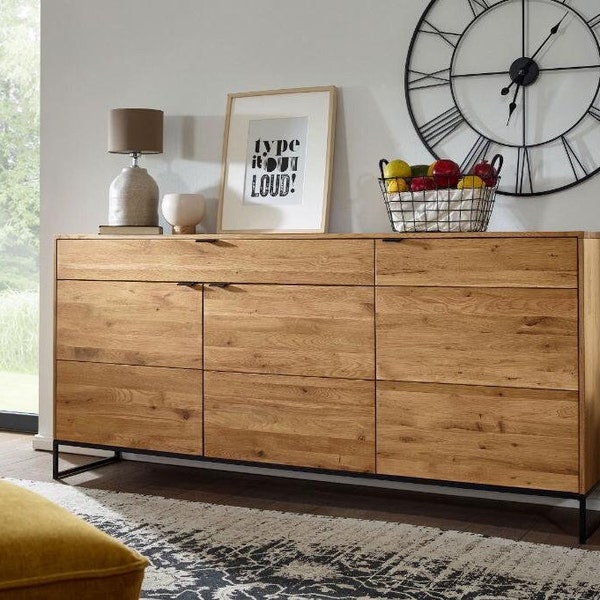 Modern sideboard in solid oak,  Modernes Sideboard aus massiver Eiche, Buffet moderne en chêne massif, Cómoda Nórdica de Roble