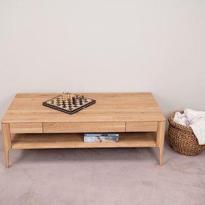 Solid oak coffee table, wood coffee table Scandinavian, Table basse en chêne massif, Couchtisch aus massiver Eiche, Couchtisch aus Holz