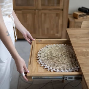 Scandinavian dining table, Solid oak extendable table, wooden table, table extensible en chêne massif, Holztisch, ausziehbarer Tisch.