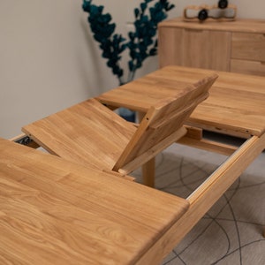 Scandinavian Large Dining Table, Solid Oak Extendable Table Table Extensible en Chêne Massif, ausziehbarer Tisch Table de cuisine extensible
