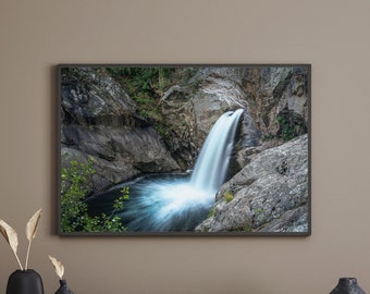 Photograph of a waterfall in Ardeche | High quality printing | Theo Cohen