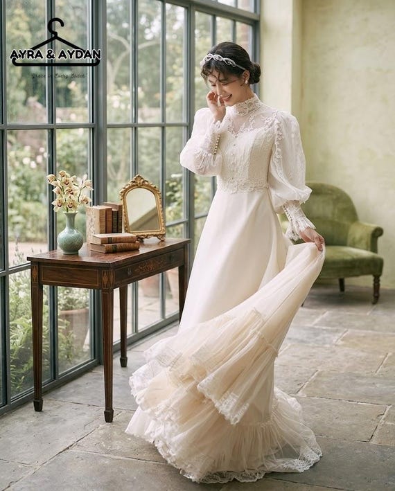 elegant long sleeve wedding dresses lace Elegant Floral Boho A-Line Lace Long Sleeve Summer Wedding Dress Beach  Country Unique Plunging Full Body Appliqued Bridal Gown with Fringe