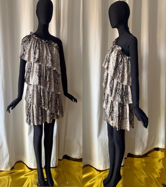 short dresses 2011 Wedding Dresses 2011 | Short Wedding Dresses | jennywilson1984