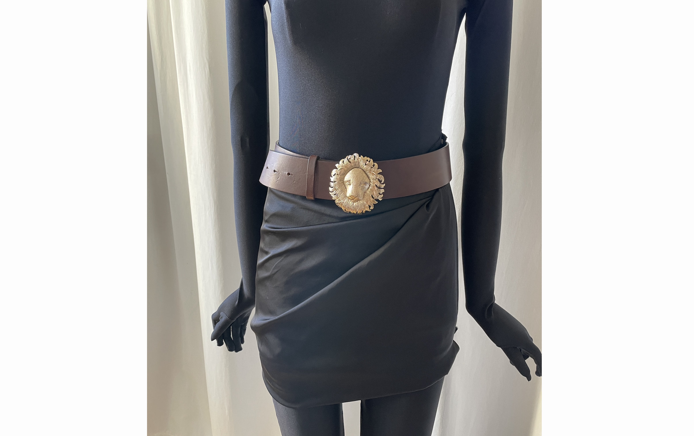 Blumarine, Black Leather Belt with Gold Buckle Blumarine - Heart patent leather belt Blumarine main image 3