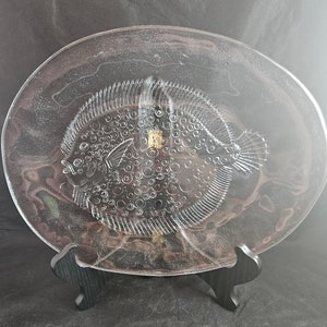 Kosta Boda Sweden Textured Glass Vintage Sea Food Serving Plate with Depicted Fish. Oval Irregular Form. Design Göran and Ann Warff