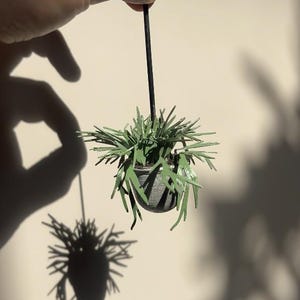 Hanging staghorn Fern Plant STL 1:12 – Victorian Greenhouse Ceiling Plant with Modular Rods & 26 Slot Pot – Printable Dollhouse Plant