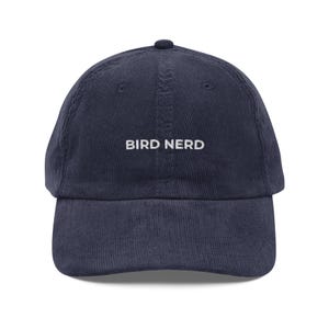 Chapeau vintage brodé en velours côtelé Bird Nerd pour les amateurs d'oiseaux - Chapeau nature