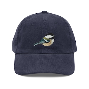 Bonnet oiseau brodé Mésange vintage en velours côtelé - Chapeau ajustable pour les amoureux des oiseaux