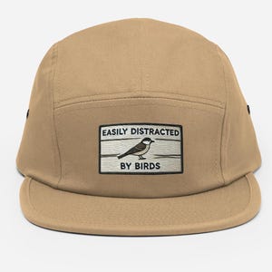 Casquette de camping cinq panneaux facilement distrait par les oiseaux