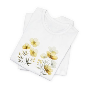 Golden Meadow Vintage Inspired Wildflowers Graphic Tee Shirt for Women | Wild Flower Bouquet | Minimalist Hiking Camping Botanical
