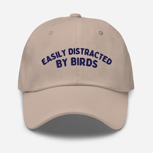 Casquette brodée facilement distraite par les oiseaux - Casquette basse réglable