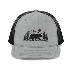 Gorra de camionero con bordado de oso negro y vida salvaje Gorra inspirada en la naturaleza Gorra Richardson 112