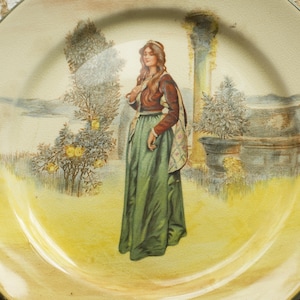 26.7 cm, Royal Doulton Dickens Ware &quot;Juliet&quot; Plate, COLLECTORS PLATE, dickens series plate, made in England, wall plate, wall decoration,