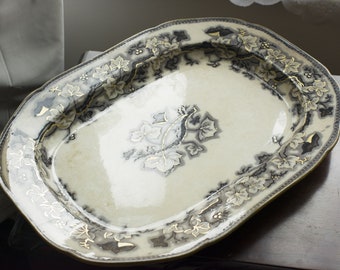 Assiette de viande victorienne Davenport c1880 Plat ancien, motif de fleurs,