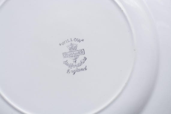 2 X 23cm (9inches) Vintage Blue Willow Dinner Plate, Barratts of