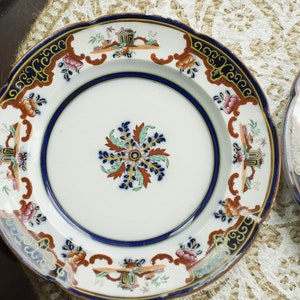 Set da 2 pezzi da 8&quot; di piatti antichi in porcellana transferware Flow-Blue in stile Chinoiserie John Ridgway modello 6/29, 2 piatti piani,