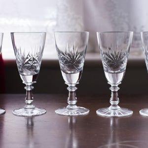 Zestaw 5 szklanek do picia, szkło vintage, kieliszki do sherry, kieliszki do porto, szkło szlifowane, zestaw kieliszków vintage