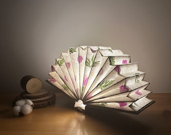 Lámpara plegable de papel hecha a mano, luz nocturna única junto a la cama, lámpara decorativa, decoración estética del hogar, regalo de bienvenida, decoración única.