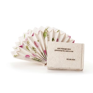 Handgjord pappersblomlampa för unik heminredning, nattlampa med blommotiv personliga presentidéer för födelsedagspresenter till henne, present till ny heminredning bild 3