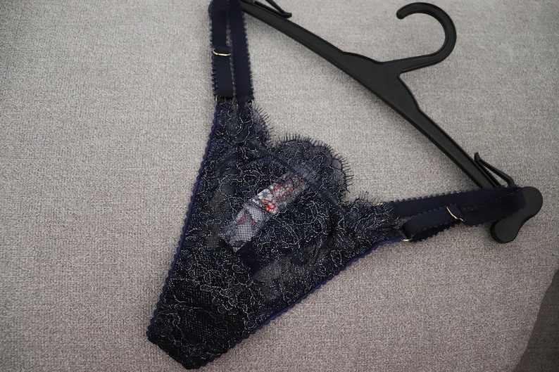 Haut Femme Nina Ricci Dentelle Bleu Foncé Taille 36 - Bretelles Spaghetti - Neuf Avec étiquettes